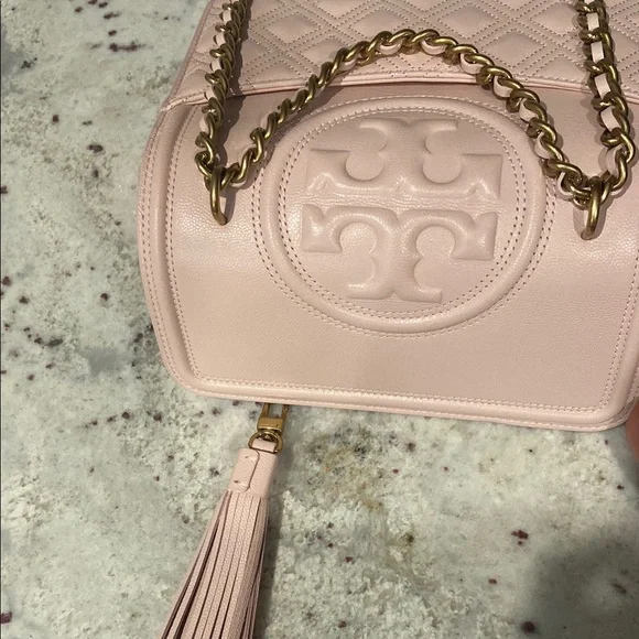 Tory Burch Pink Polished Grain Quilted Small Fleming Crossbody Bag - Picture 7 of 9